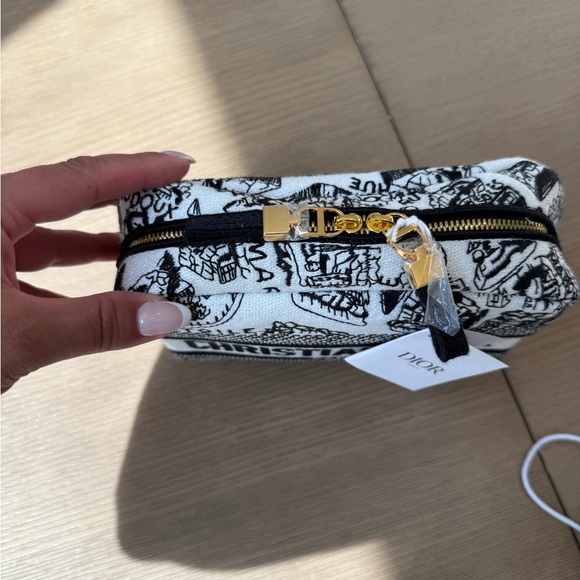 Christian Dior Black & White Toile Embroidered Cosmetic Pouch Beaute Line - Picture 3 of 8